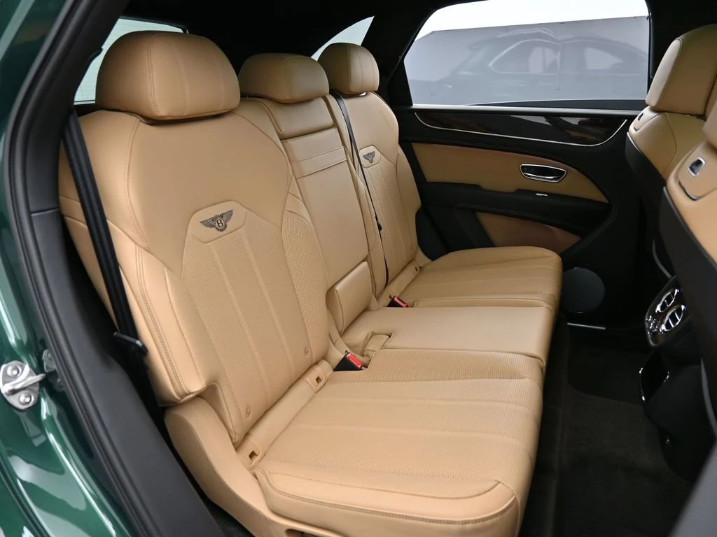 2023 Bentley Bentayga V8 interior, seats, Camel