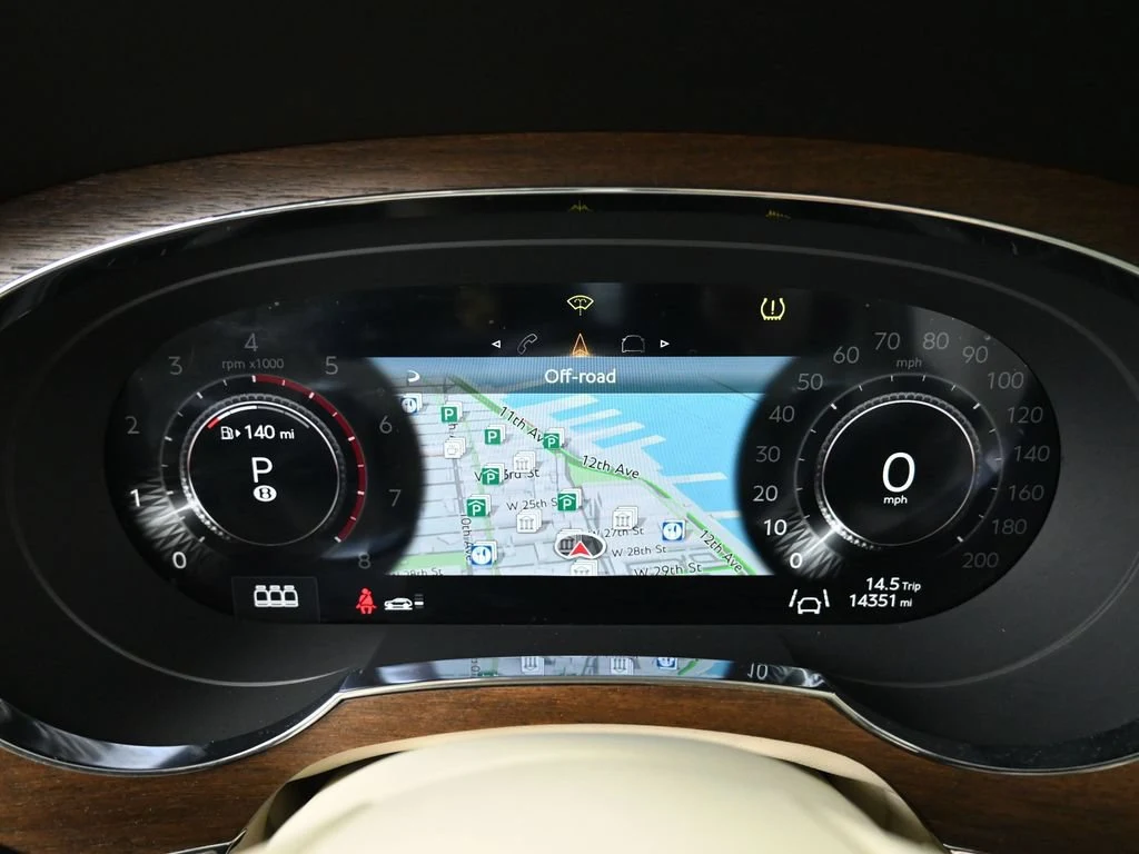 2024 Bentley Bentayga Azure interior, Linen