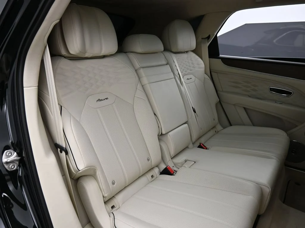 2024 Bentley Bentayga Azure interior, seats, Linen
