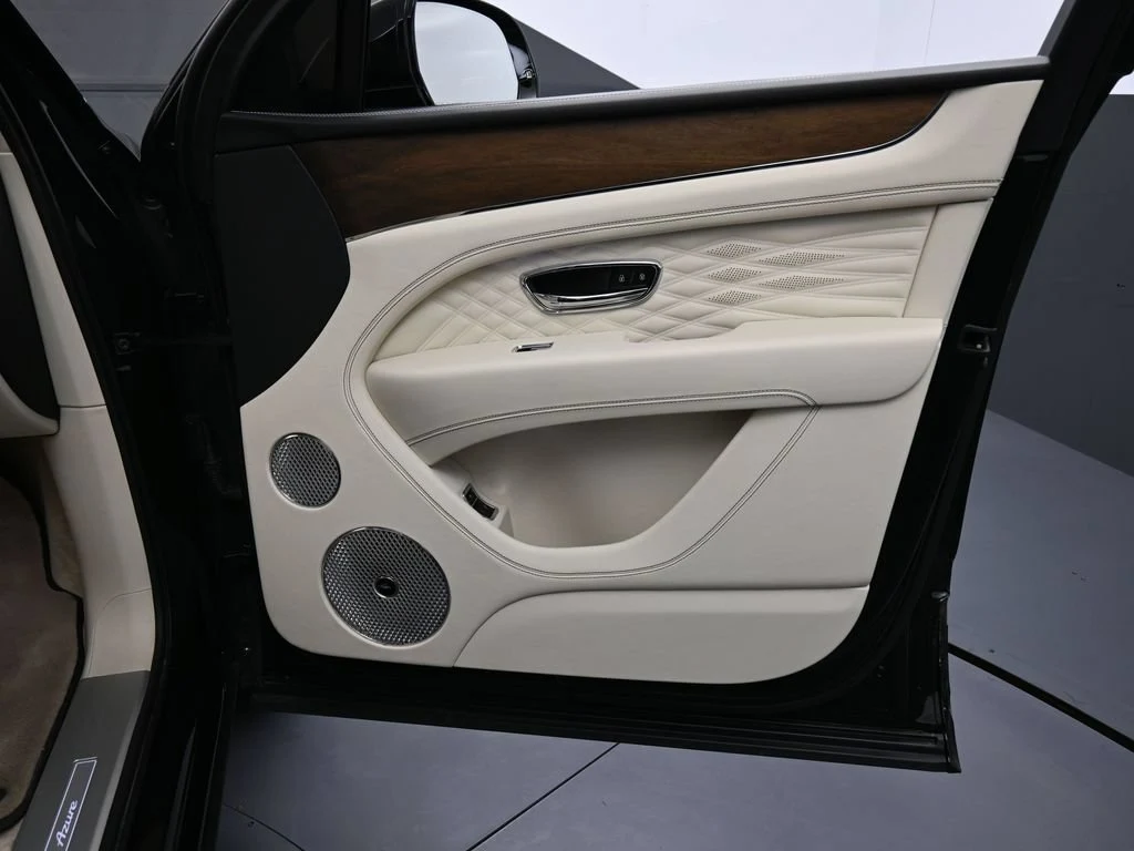 2024 Bentley Bentayga Azure interior, door panel, Linen