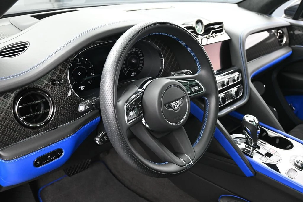 2025 Bentley Bentayga S Black Edition interior, Beluga