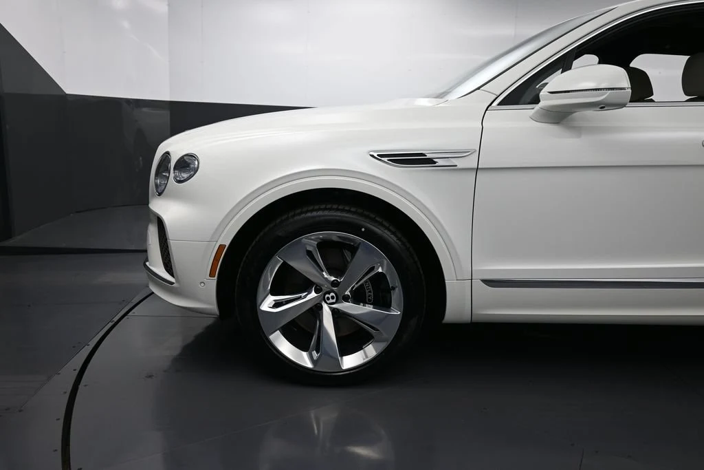 2026 Bentley Bentayga V8 for sale, exterior, White