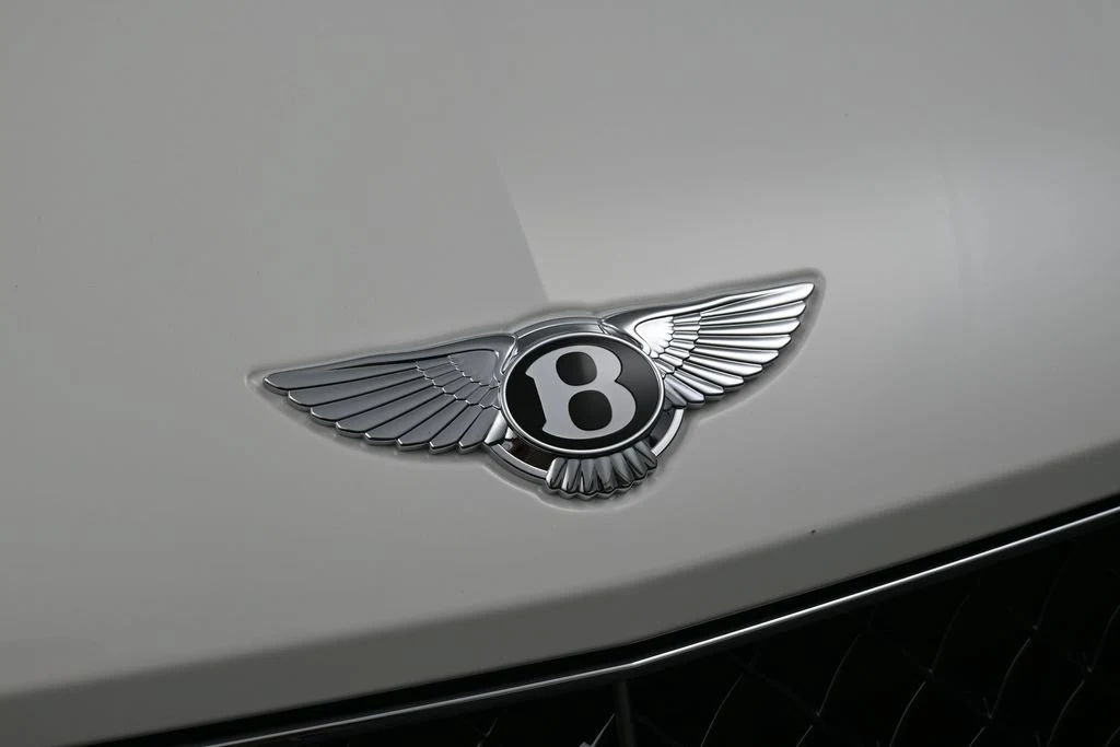 2026 Bentley Bentayga V8, detail