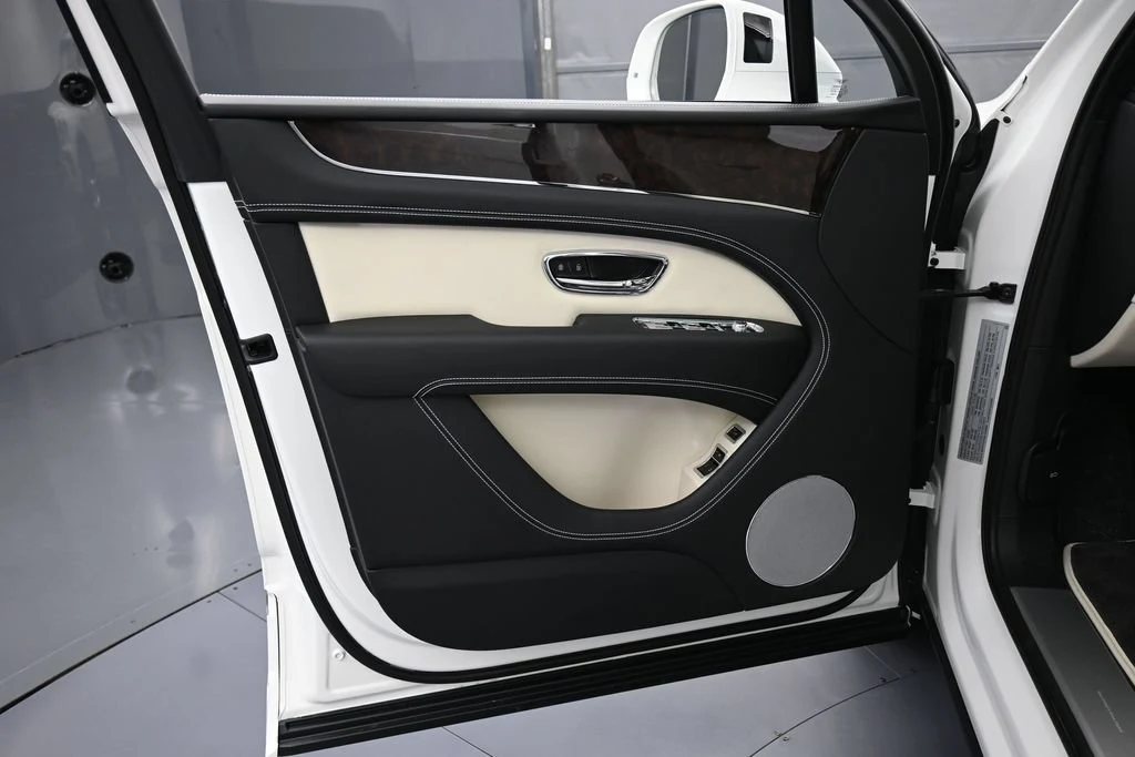 2026 Bentley Bentayga V8 interior, door panel, Linen