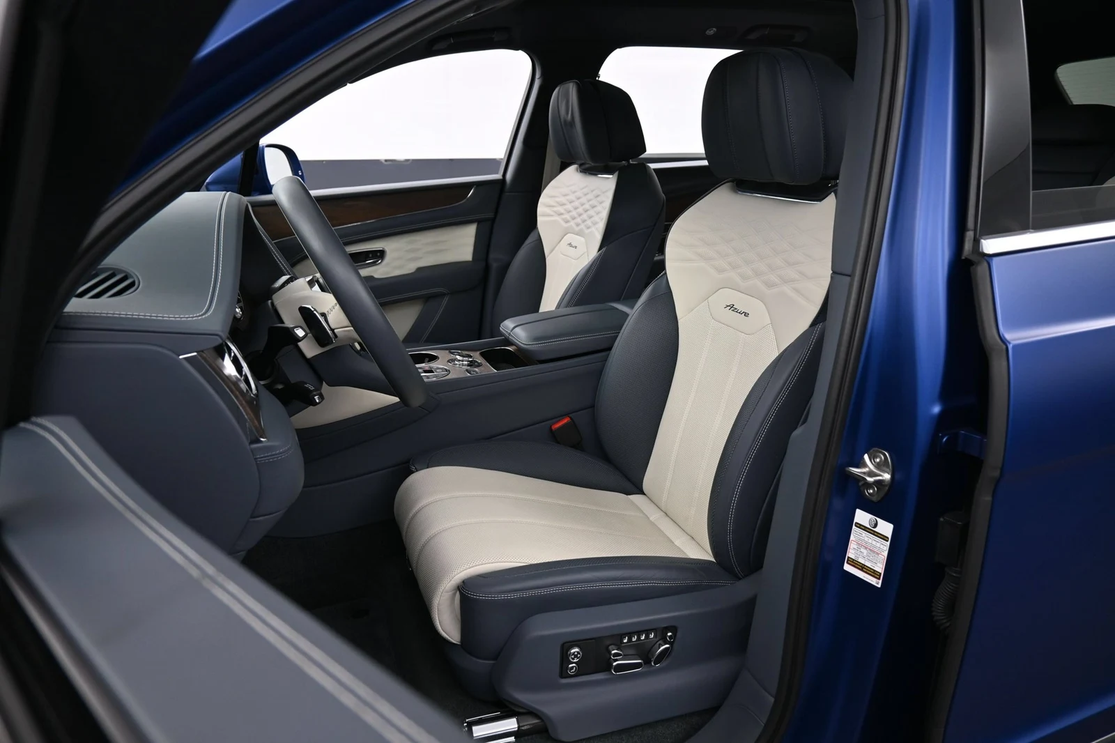 2025 Bentley Bentayga EWB Azure interior, seats, Linen