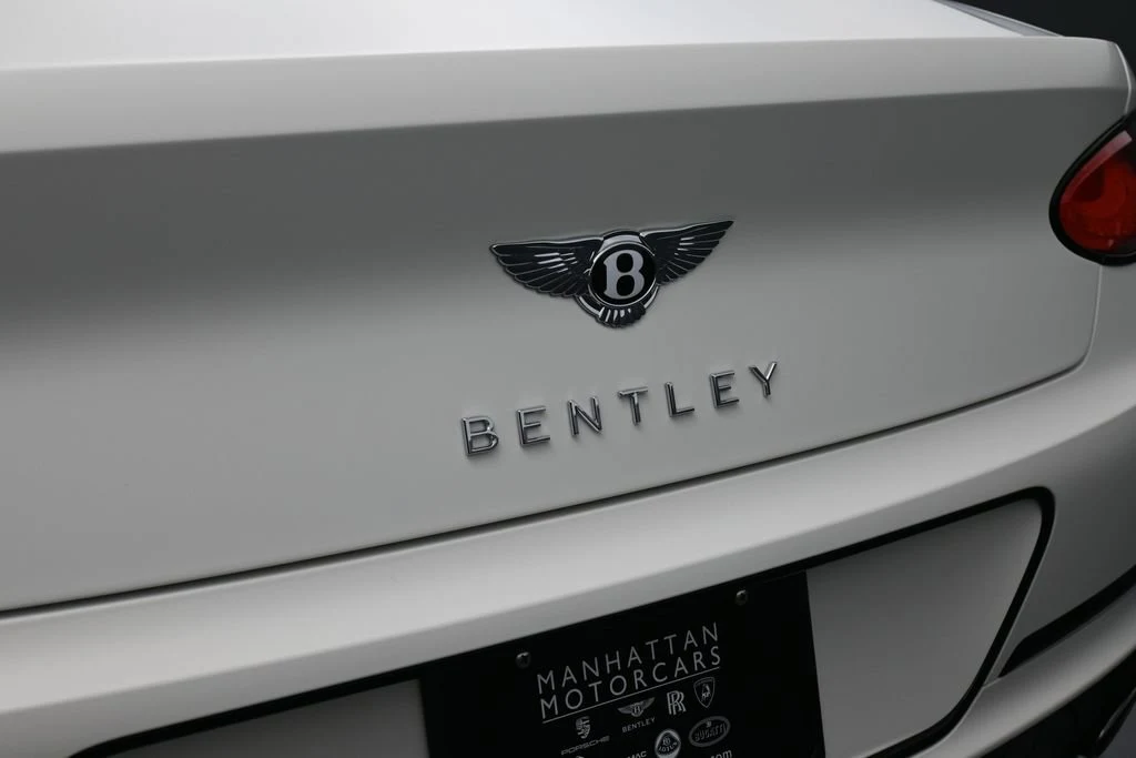 2021 Bentley Continental GTC V8, detail