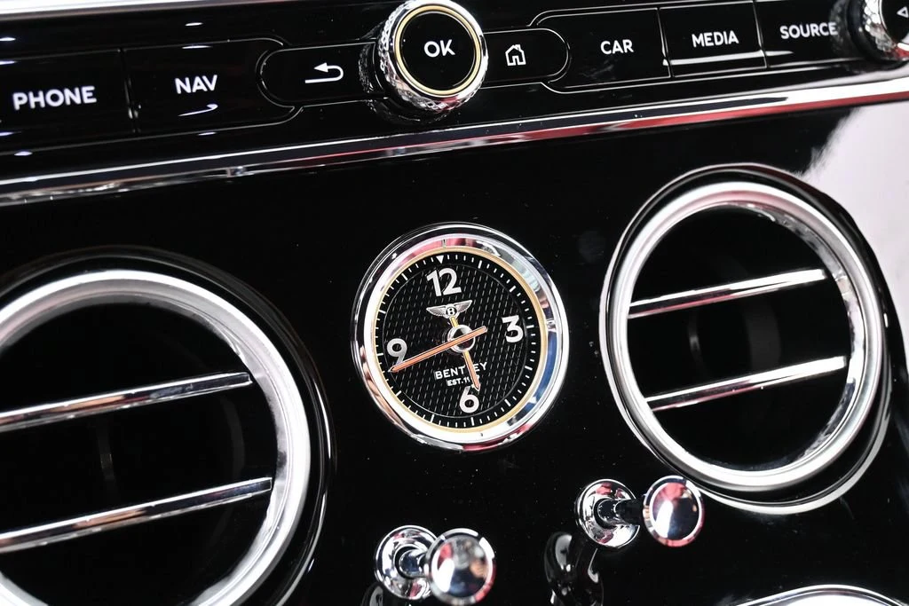 2021 Bentley Continental GTC V8 interior, Beluga
