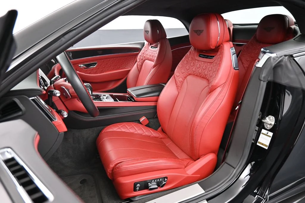 2022 Bentley Continental GTC V8 interior, seats