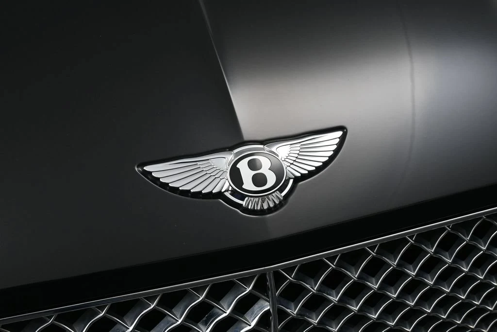 2023 Bentley Continental GTC V8, detail