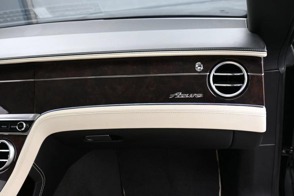 2023 Bentley Continental GTC V8 interior, door panel