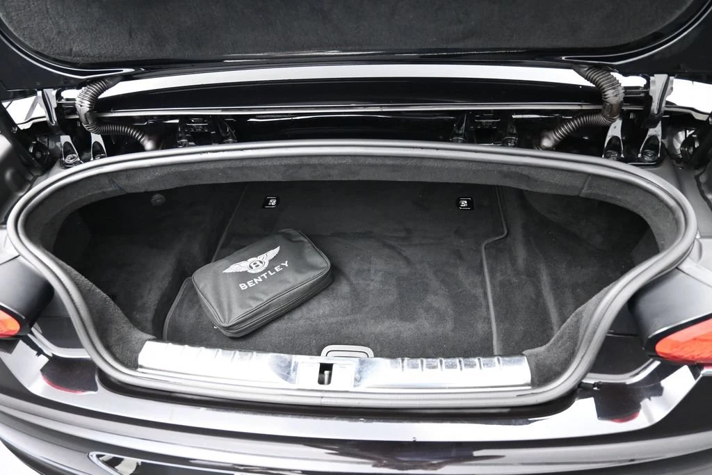 2023 Bentley Continental GTC V8 trunk