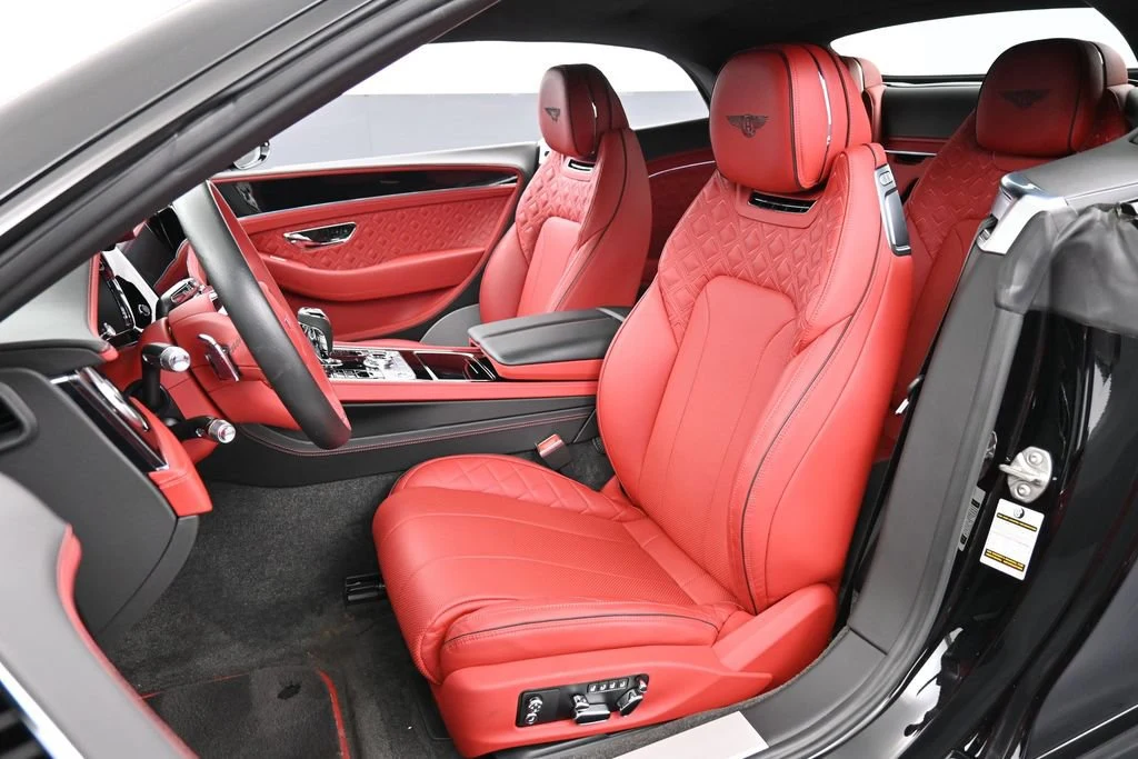 2023 Bentley Continental GTC V8 interior, seats
