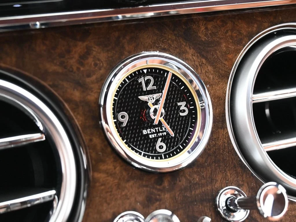 2026 Bentley Continental GT interior, Saddle