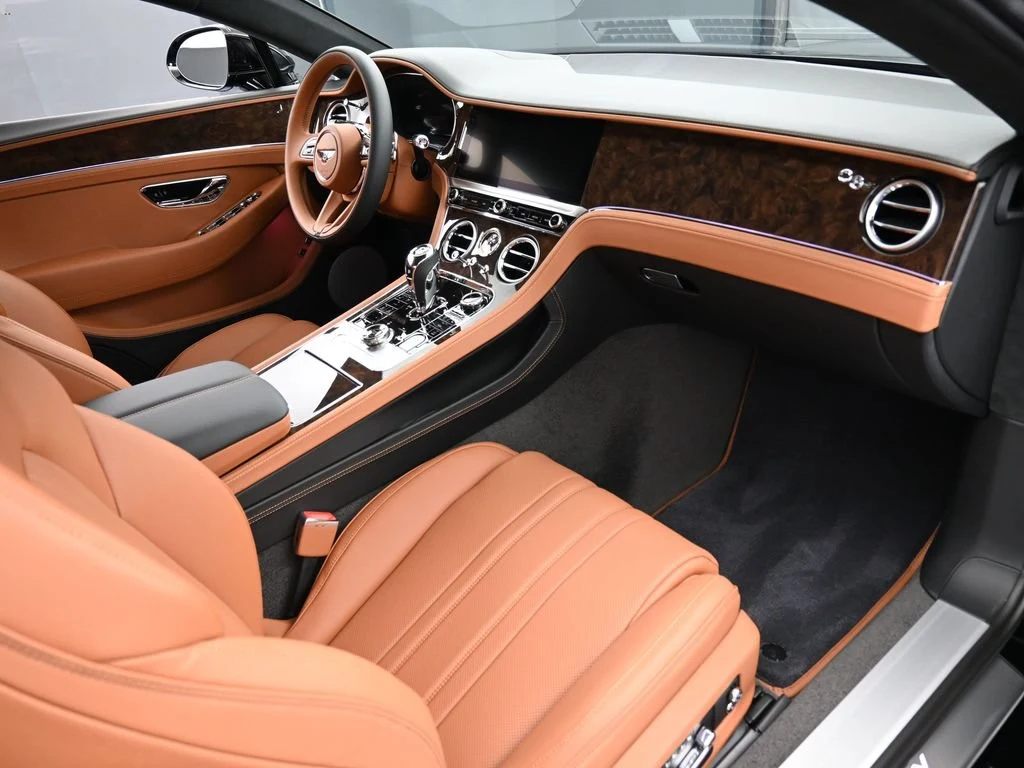 2026 Bentley Continental GT interior, Saddle