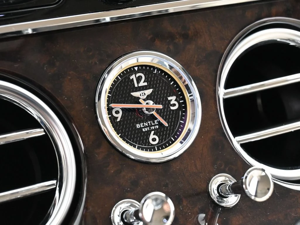2026 Bentley Continental GT interior, Linen