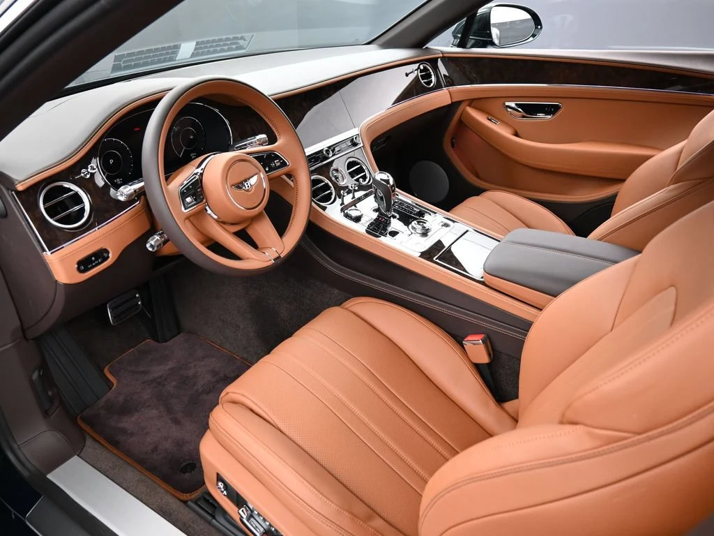 2026 Bentley Continental GTC interior, Saddle