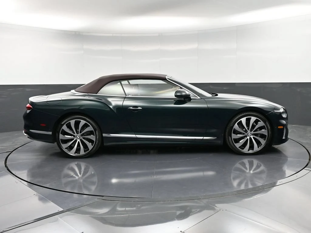 2026 Bentley Continental GTC, side profile, Green