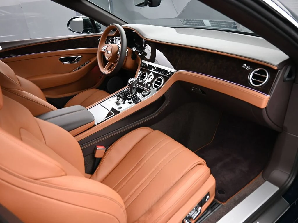 2026 Bentley Continental GTC interior, Saddle