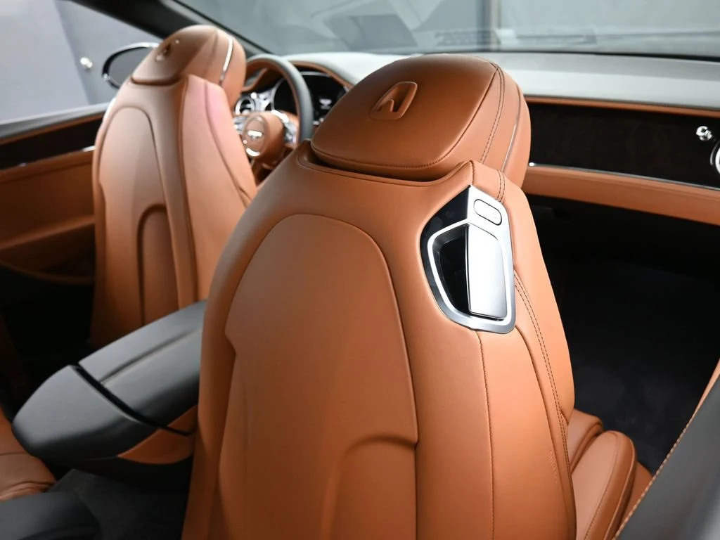 2026 Bentley Continental GTC interior, seats