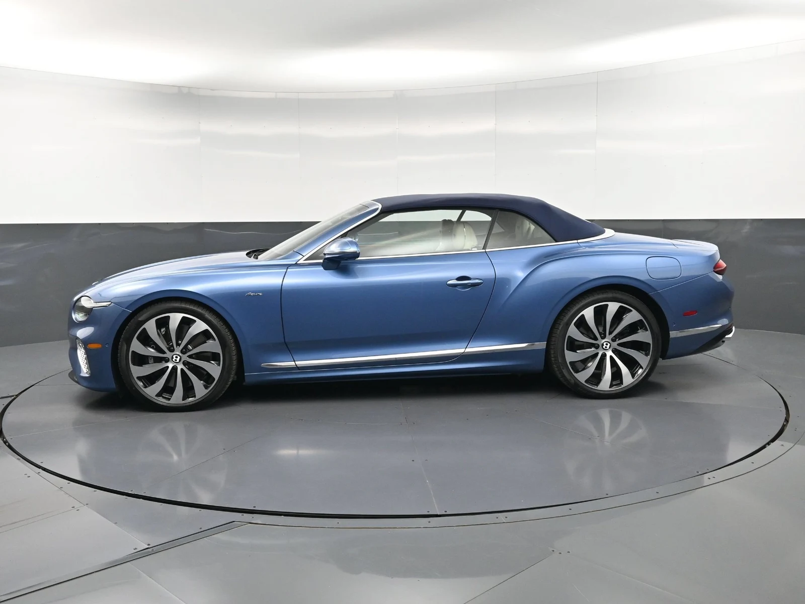 2026 Bentley Continental GTC, side profile, Grey