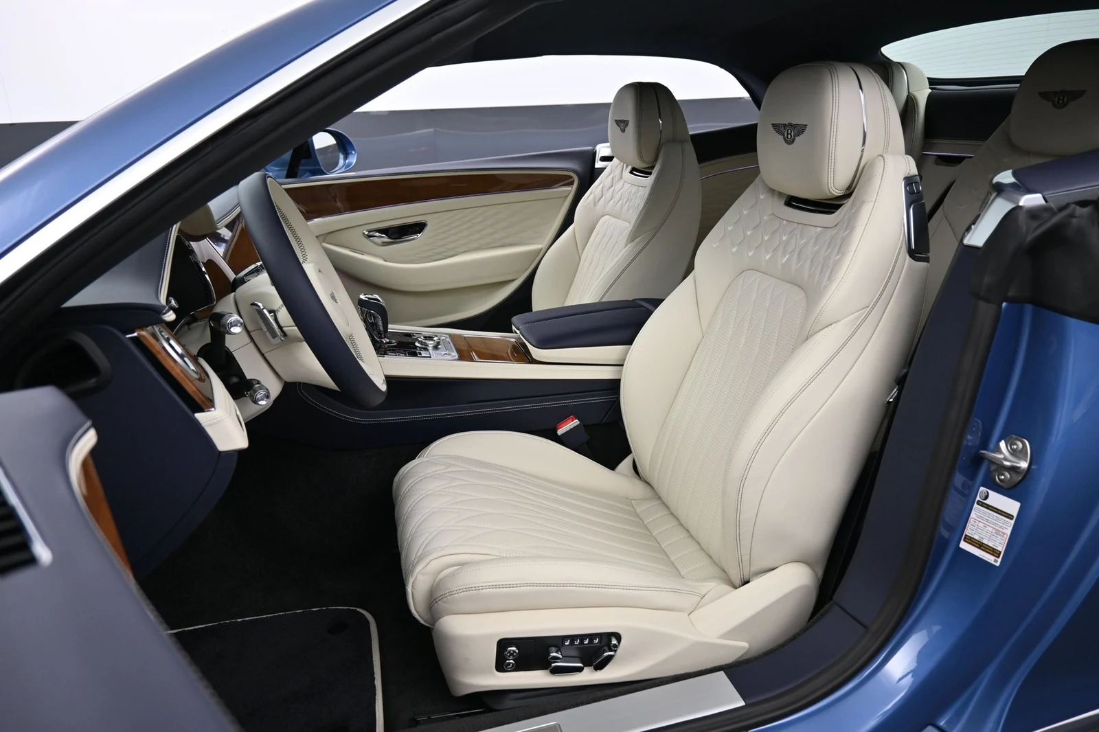 2026 Bentley Continental GTC interior, seats