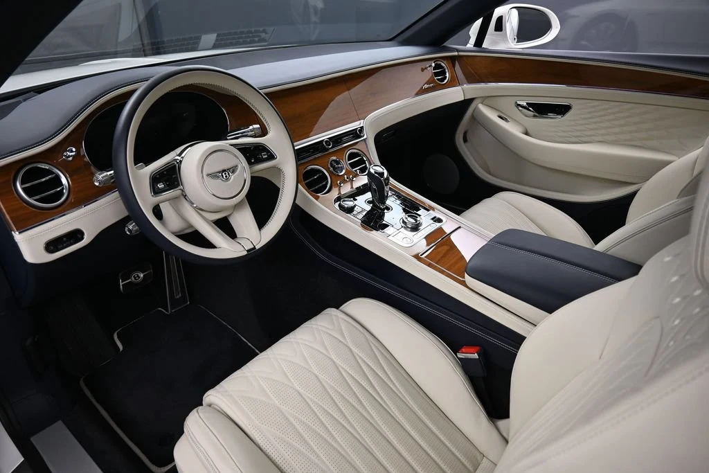 2026 Bentley Continental GTC Azure interior, Linen