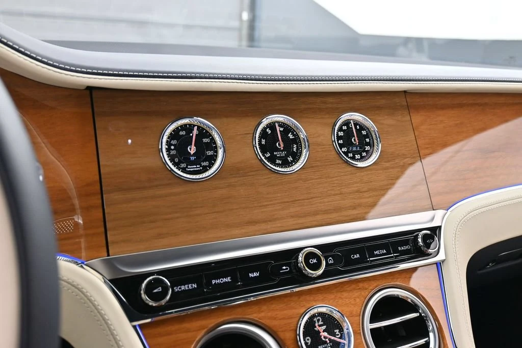2026 Bentley Continental GTC Azure interior, Linen