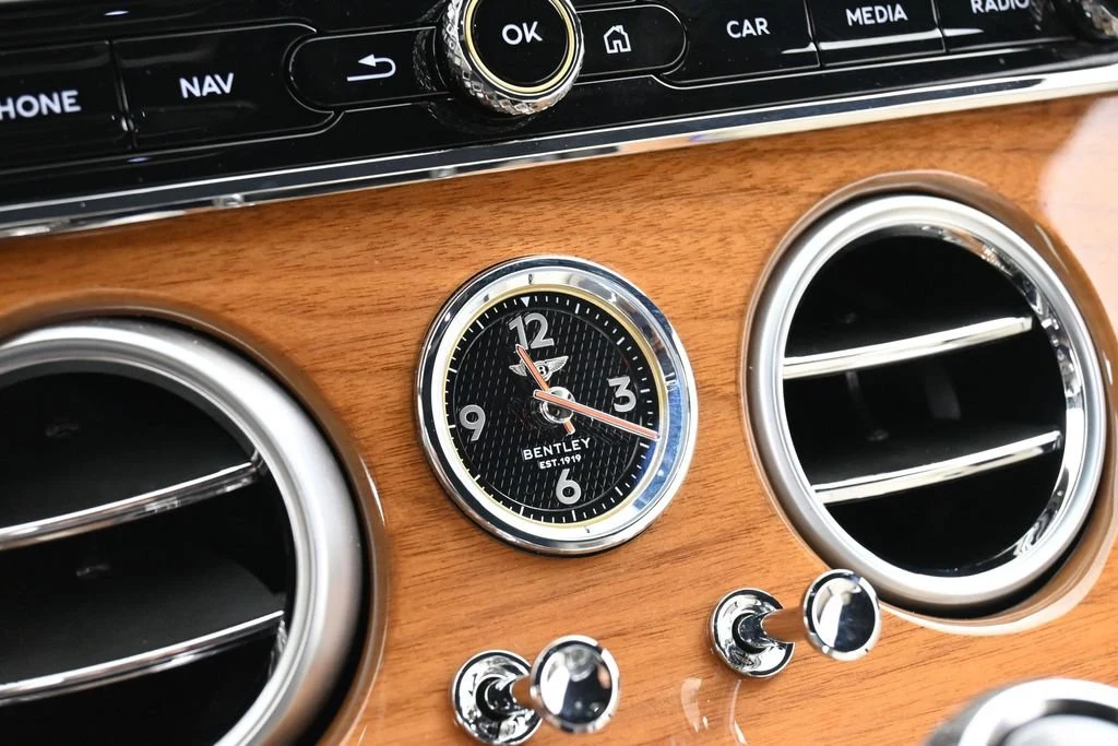2026 Bentley Continental GTC Azure interior, Linen