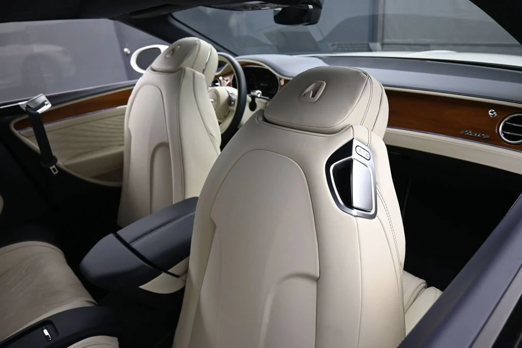 2026 Bentley Continental GTC Azure interior, Linen