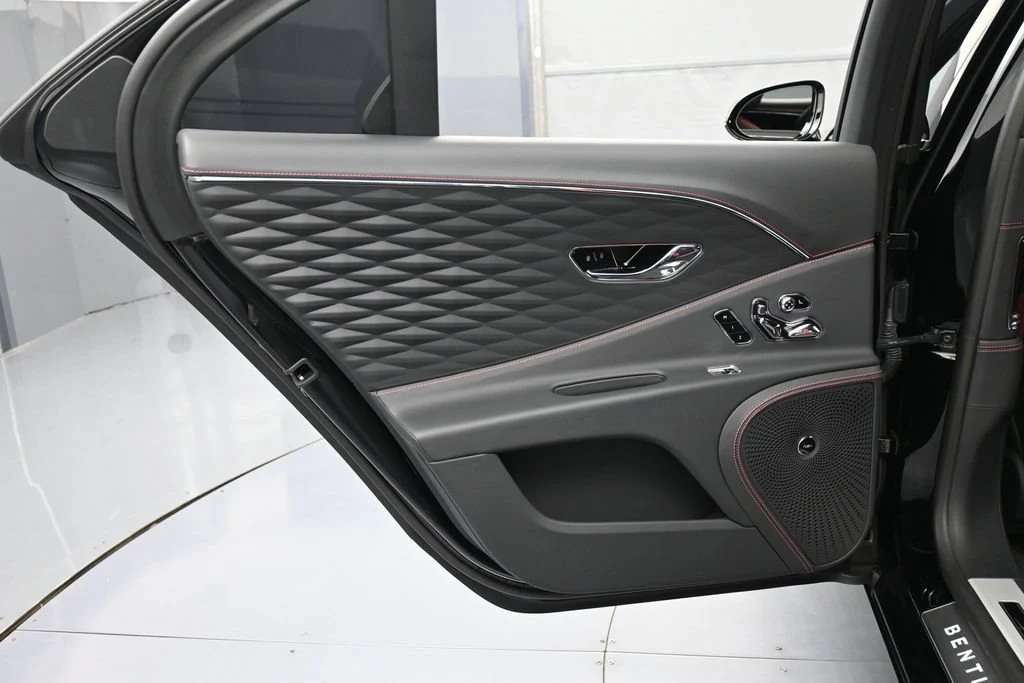 2024 Bentley Flying Spur Speed interior, door panel, Hotspur