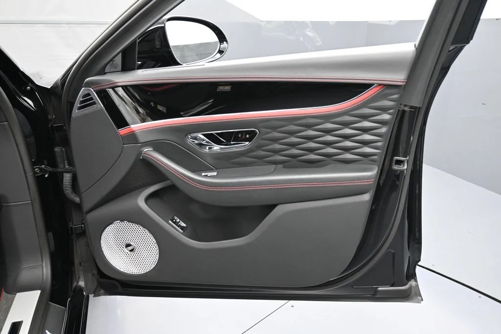 2024 Bentley Flying Spur Speed interior, door panel, Hotspur
