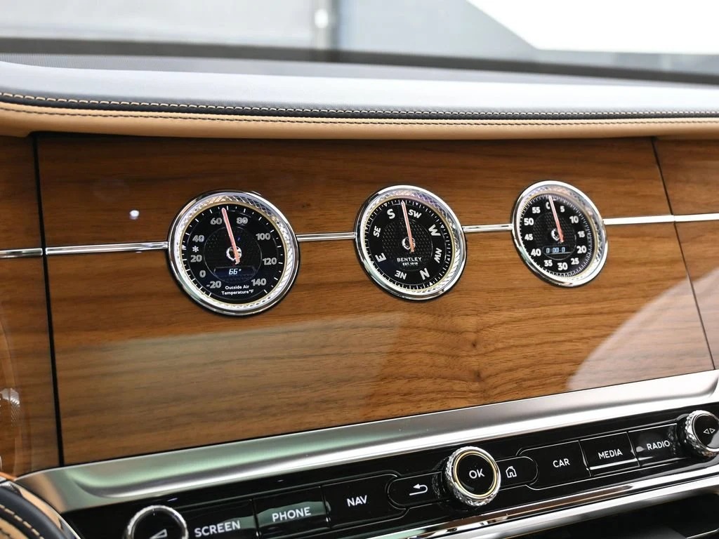 2025 Bentley Flying Spur Speed interior, Camel