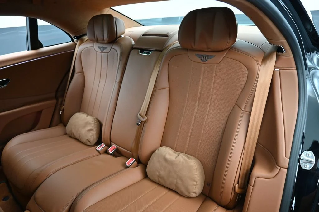 2026 Bentley Flying Spur interior, seats, Saddle