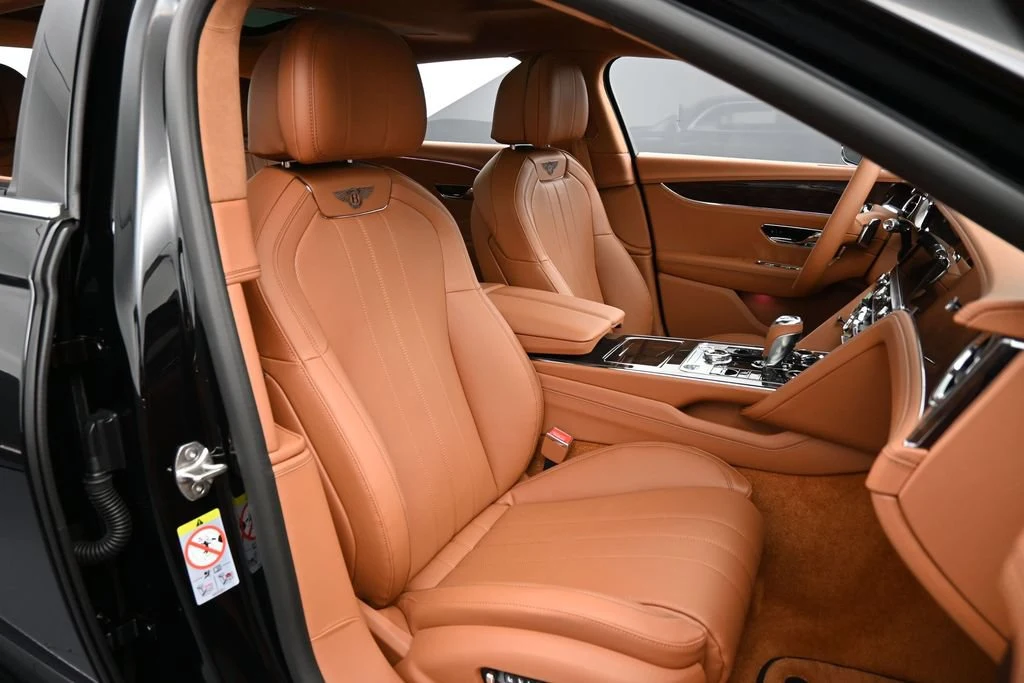 2026 Bentley Flying Spur interior, seats, Saddle