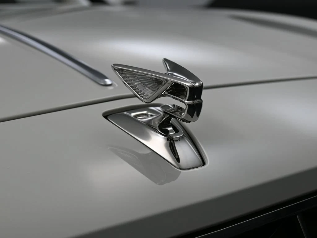 2026 Bentley Flying Spur Azure, detail