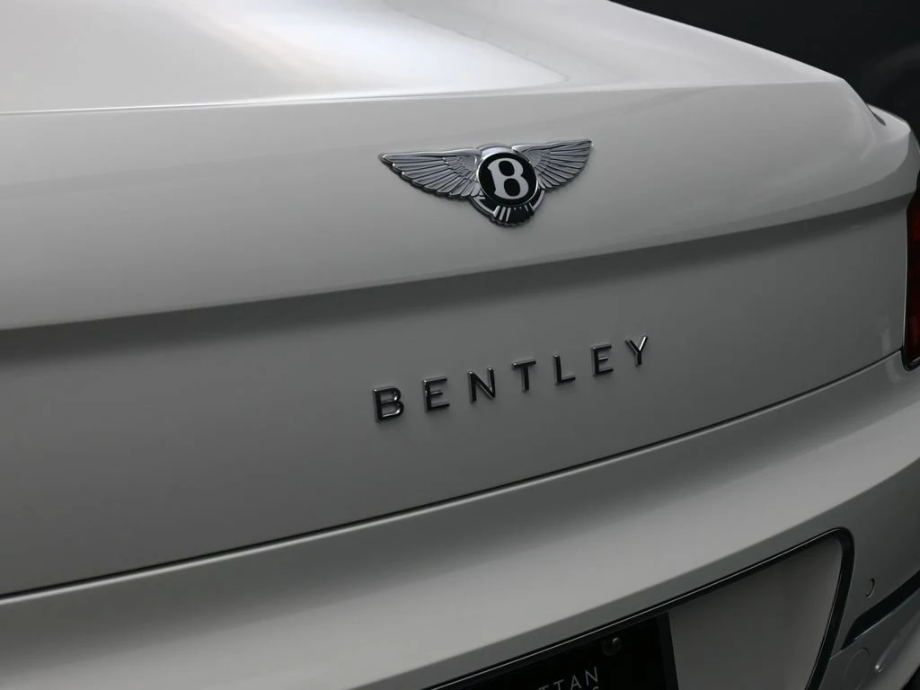 2026 Bentley Flying Spur Azure, detail