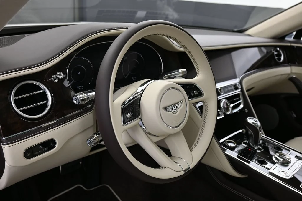 2026 Bentley Flying Spur interior, Linen