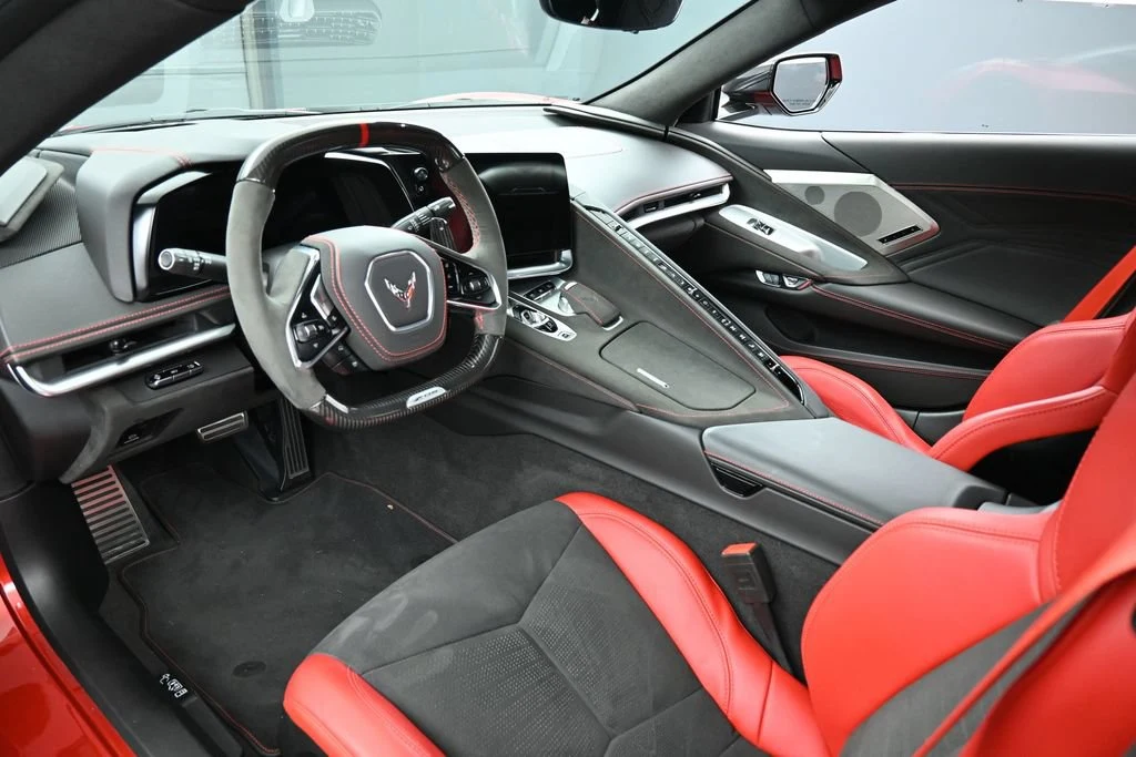 2025 Chevrolet Corvette Z06 Convertible interior, Jet Black Interior/Adrenaline Red Seats