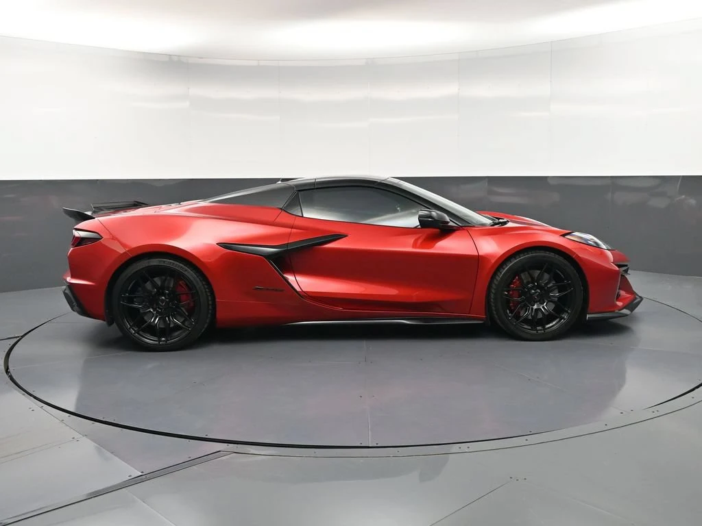 2025 Chevrolet Corvette Z06 Convertible for sale, exterior, Red