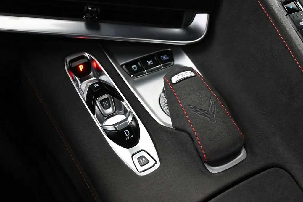 2025 Chevrolet Corvette Z06 Convertible interior, center console, Jet Black Interior/Adrenaline Red Seats