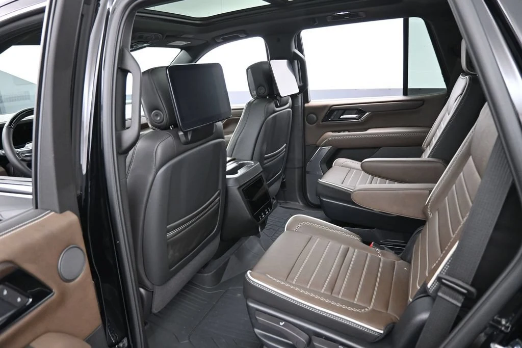 2026 GMC Yukon Denali Ultimate interior, seats, Woodland Mahogany