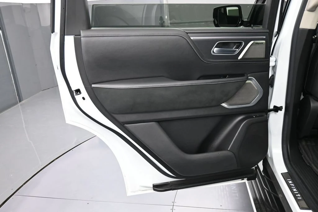2025 Infiniti QX80 Sensory interior, door panel, Graphite