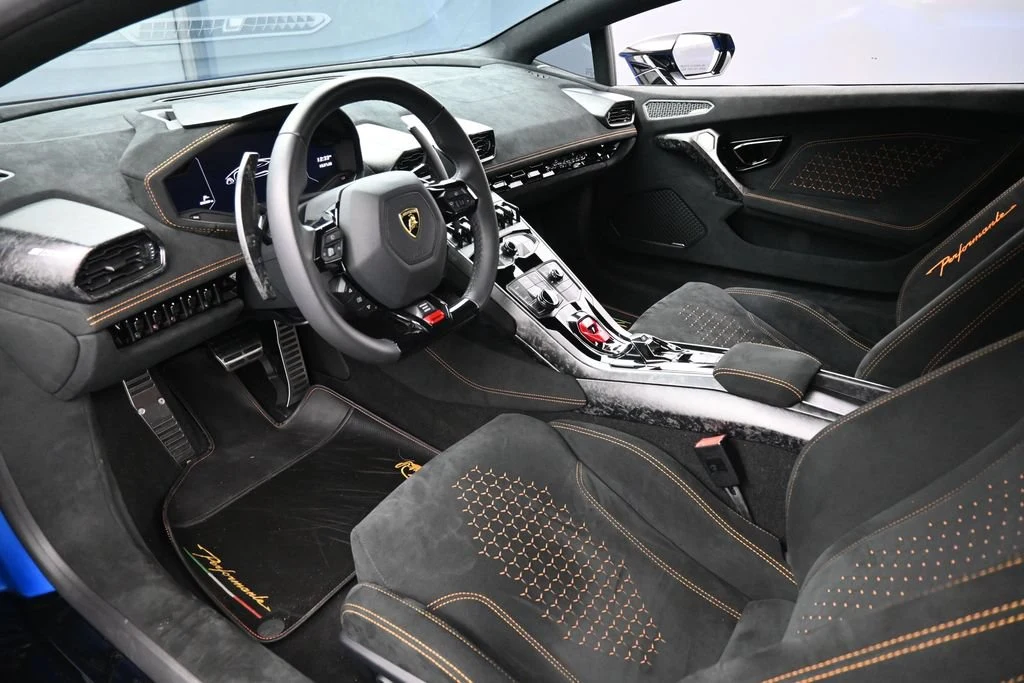 2018 Lamborghini Huracán Performante interior, Arancio Leonis/Nero Ade