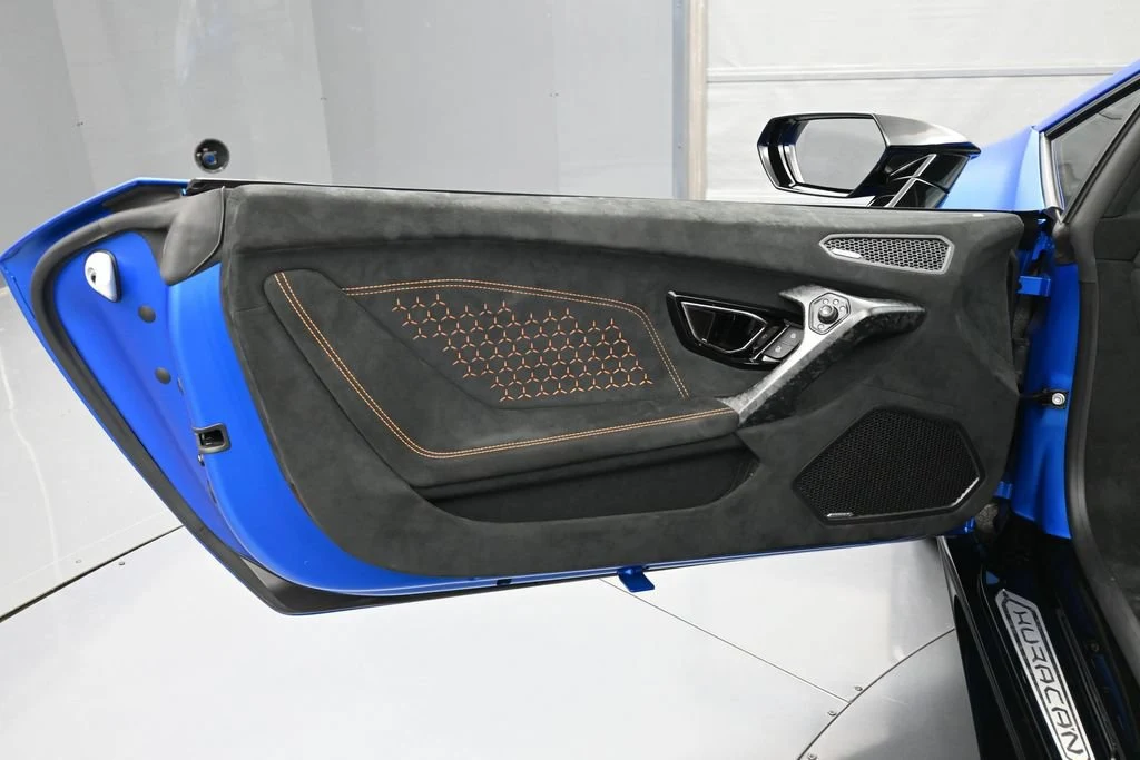 2018 Lamborghini Huracán Performante interior, door panel, Arancio Leonis/Nero Ade