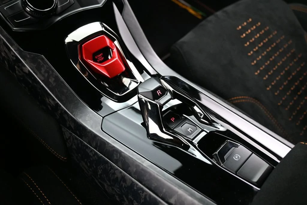2018 Lamborghini Huracán Performante interior, center console, Arancio Leonis/Nero Ade