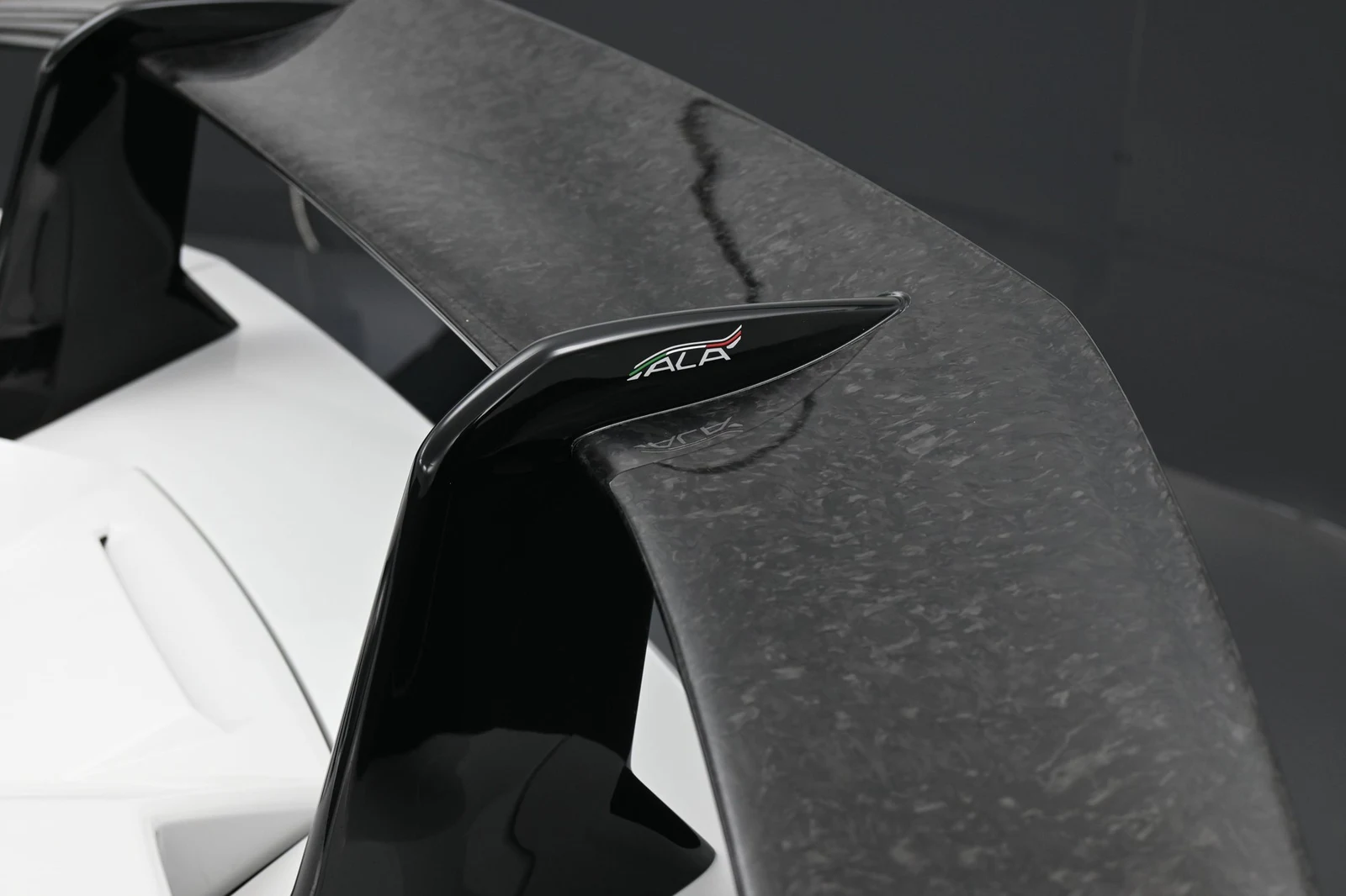 2018 Lamborghini Huracán Performante for sale, exterior, White