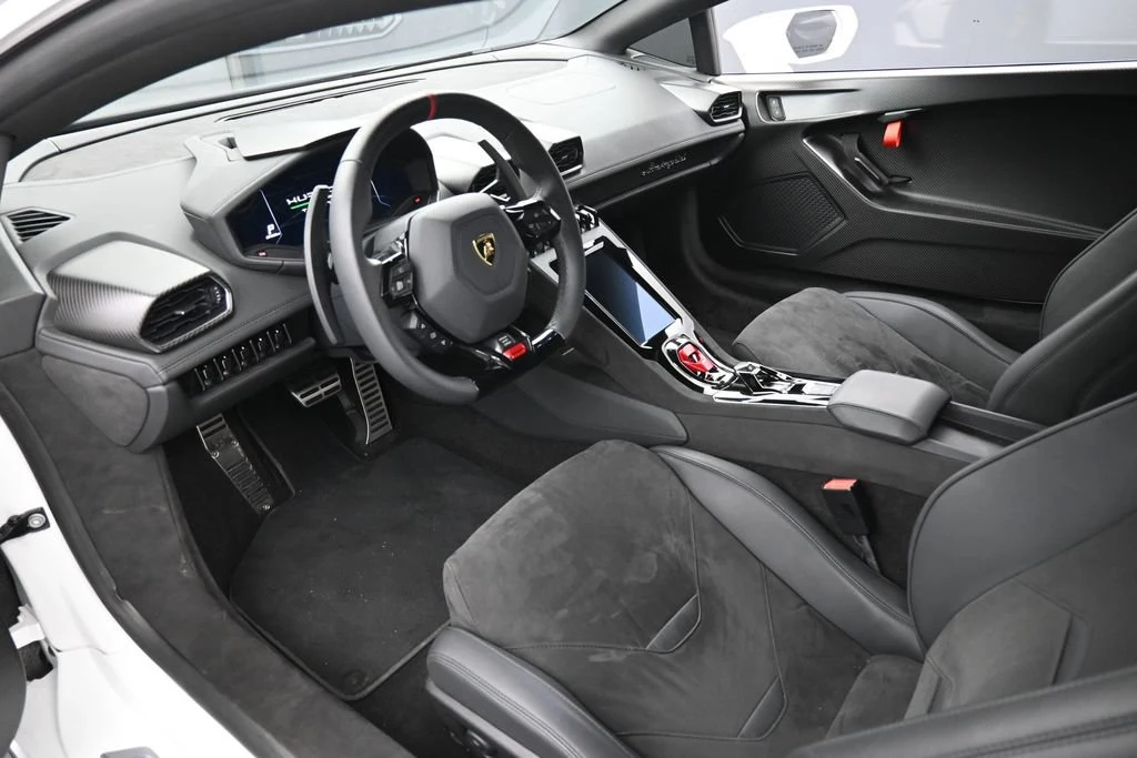 2023 Lamborghini Huracán Tecnica interior, Nero Ade/Bianco Leda