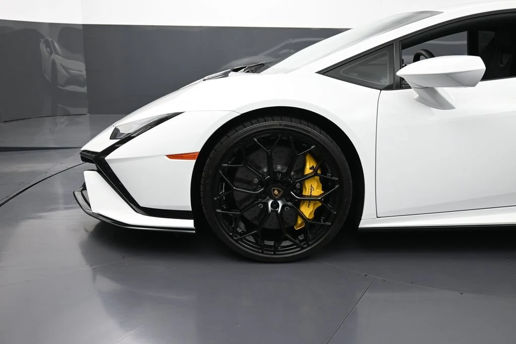 2023 Lamborghini Huracán Tecnica for sale, exterior, White