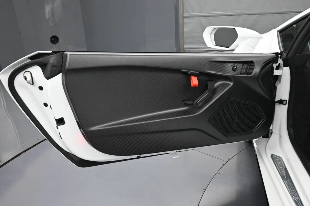 2023 Lamborghini Huracán Tecnica interior, door panel, Nero Ade/Bianco Leda
