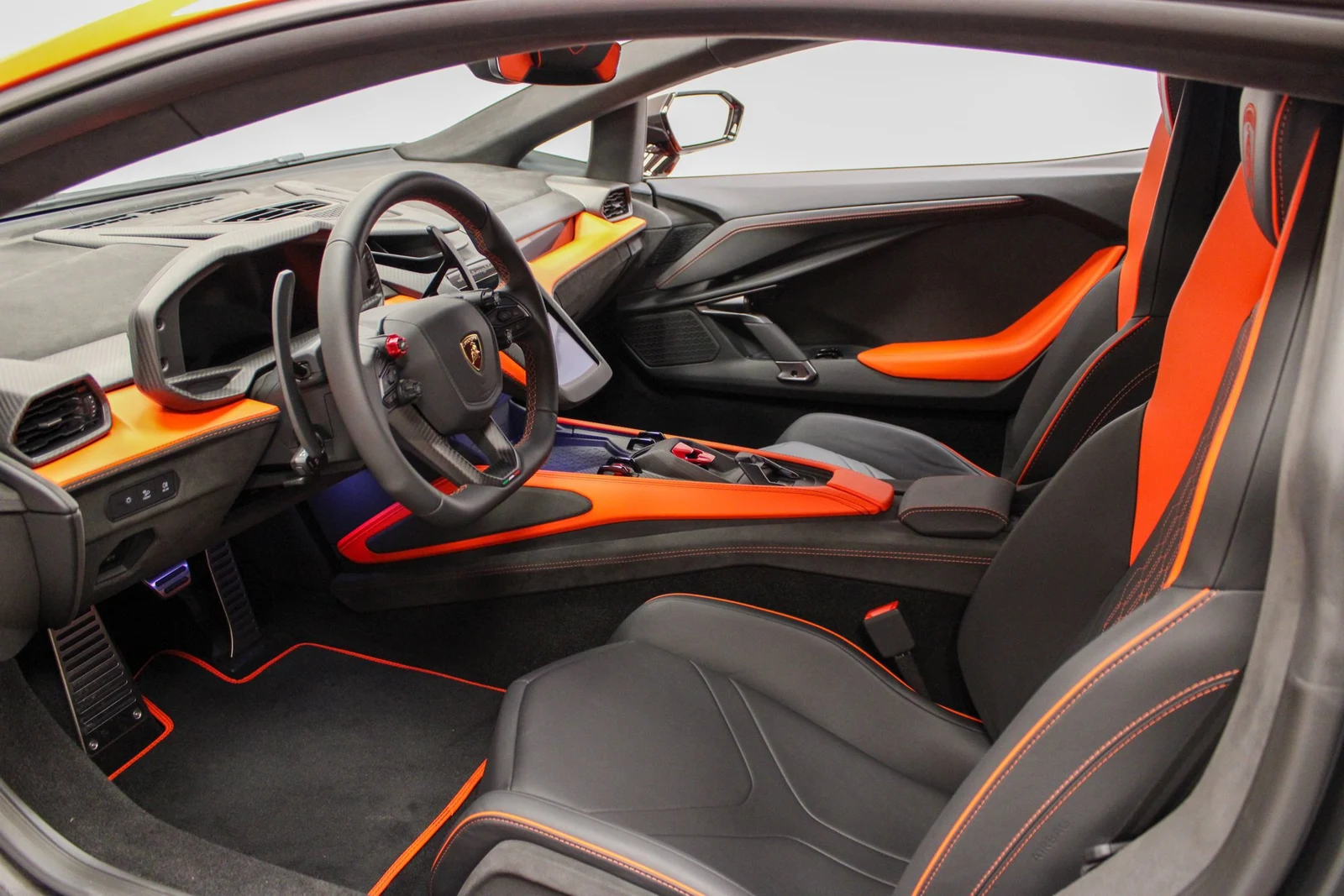 2025 Lamborghini Revuelto interior, Nero Ade
